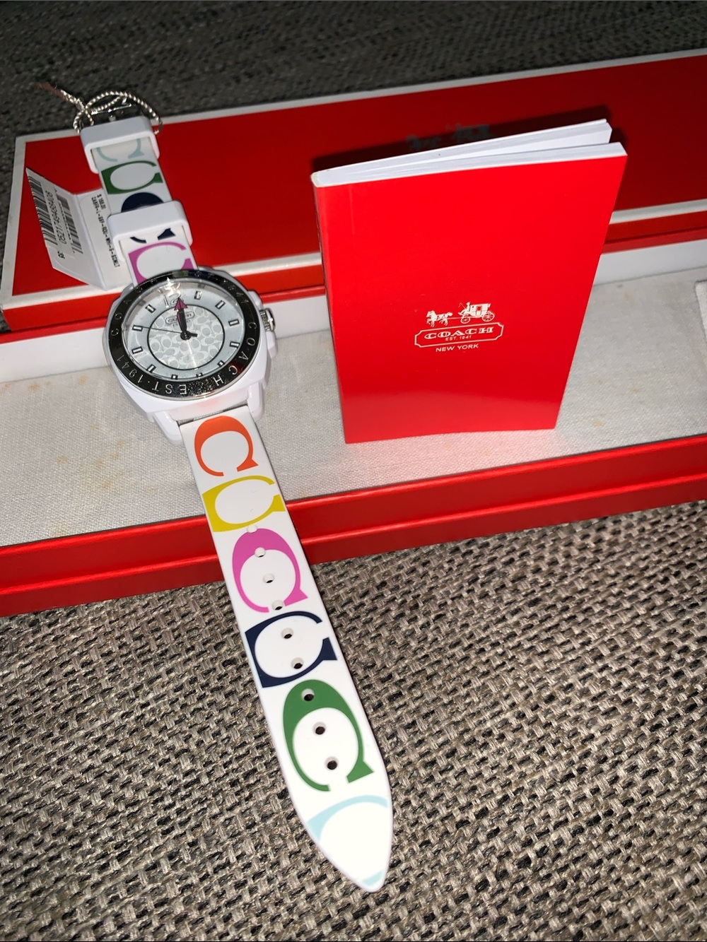 Coach BUNDLE Boyfriend "C" logo white silicone/rubber strap watch NEW & Wristlet - Picture 11 of 17